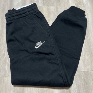 boys nike joggers